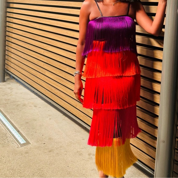 The AKIRA Label When In Europe Tiered Fringe Midi Dress- SMALL - Picture 3 of 3